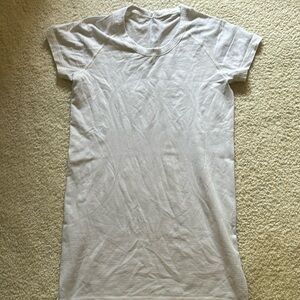 Lululemon swiftly tech size 6